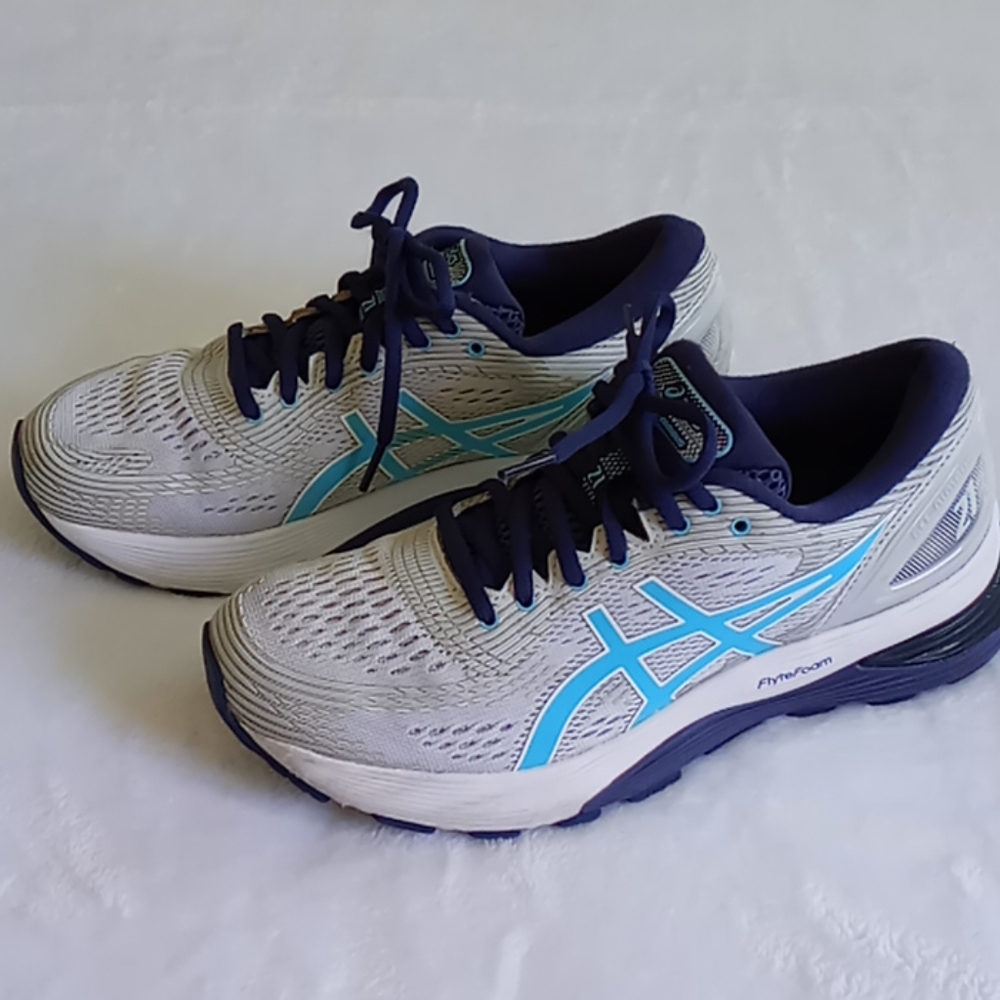 Asics Nimbus 21